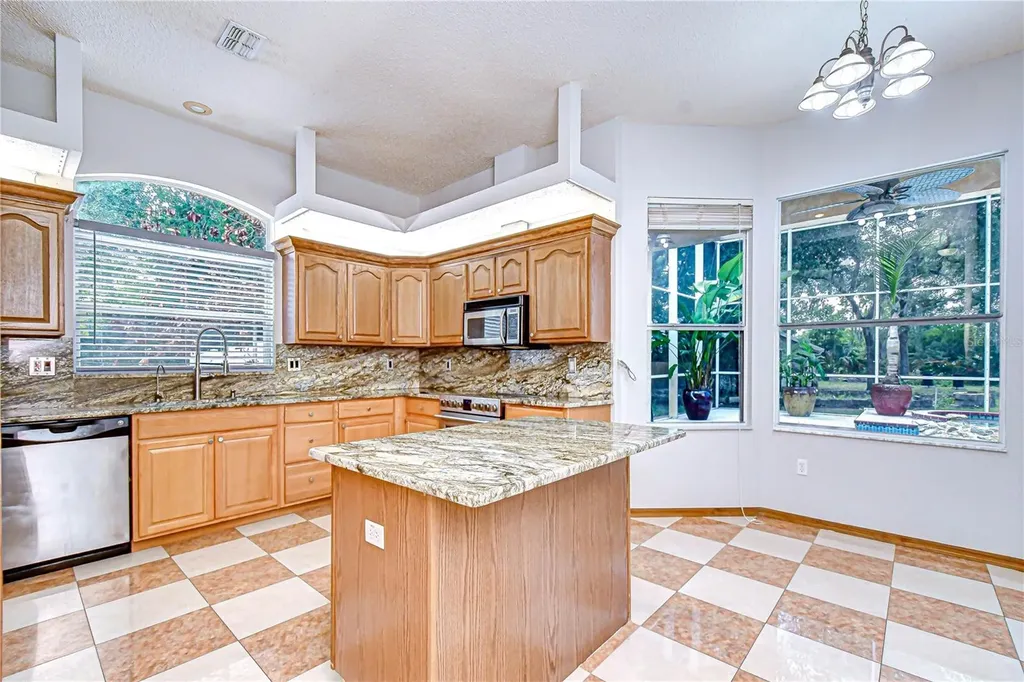 6213 Parkway Boulevard Land O Lakes FL 34639