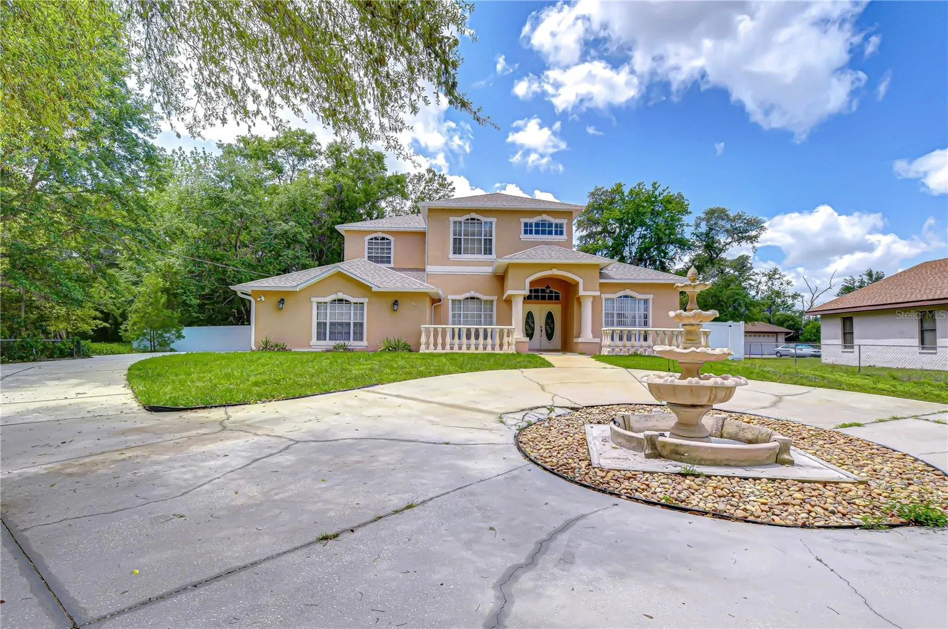6213 Parkway Boulevard Land O Lakes FL 34639