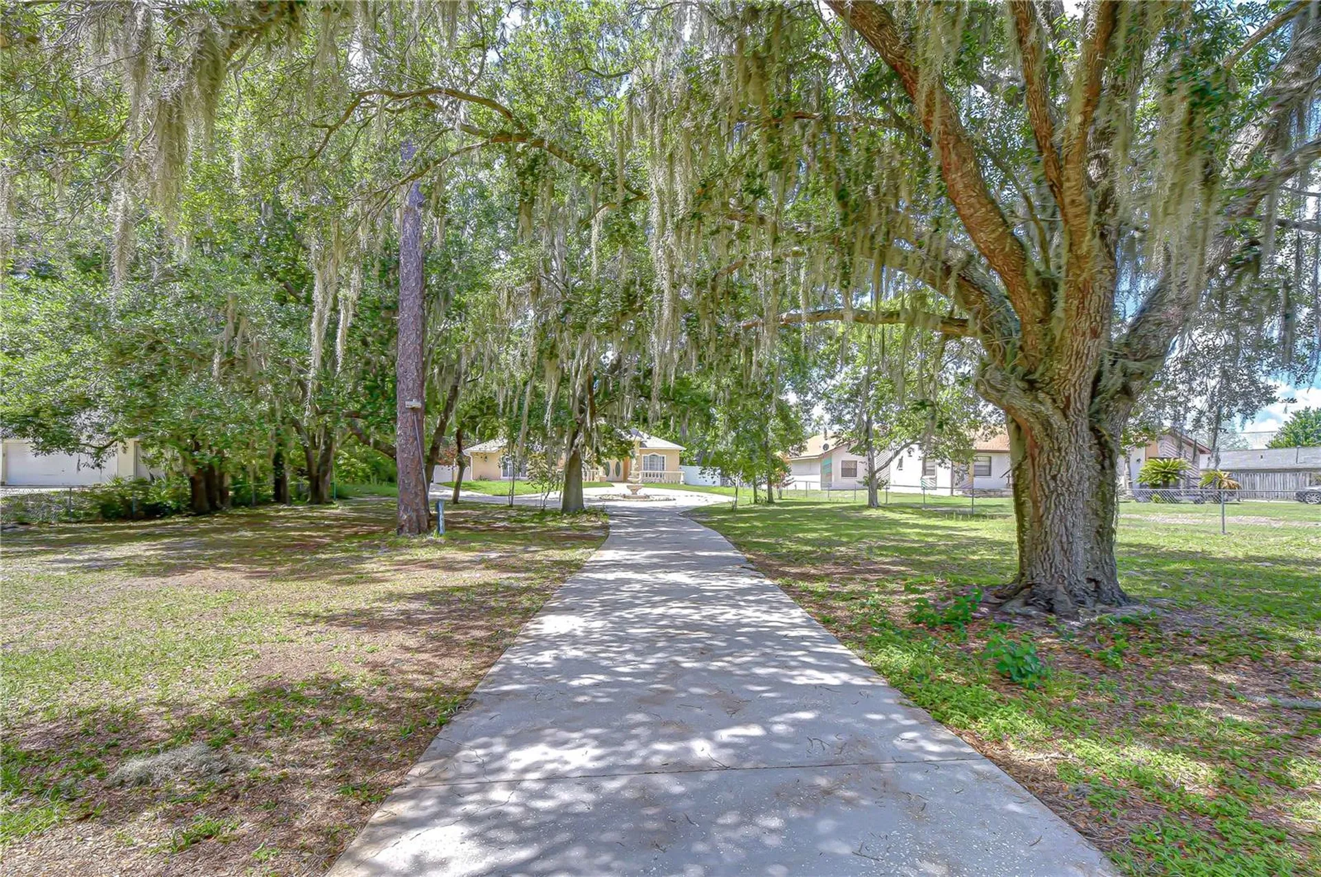 6213 Parkway Boulevard Land O Lakes FL 34639