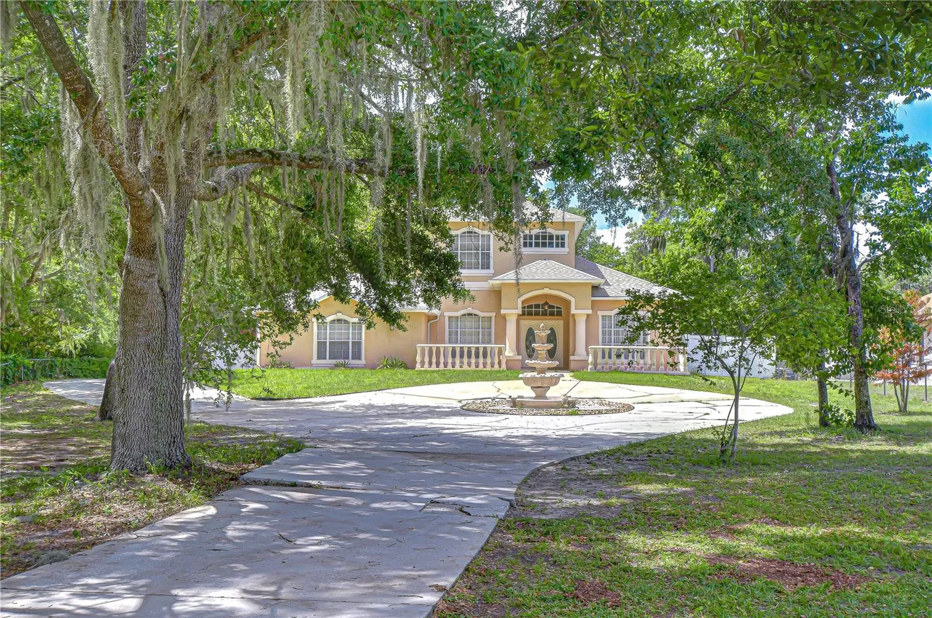 6213 Parkway Boulevard Land O Lakes FL 34639