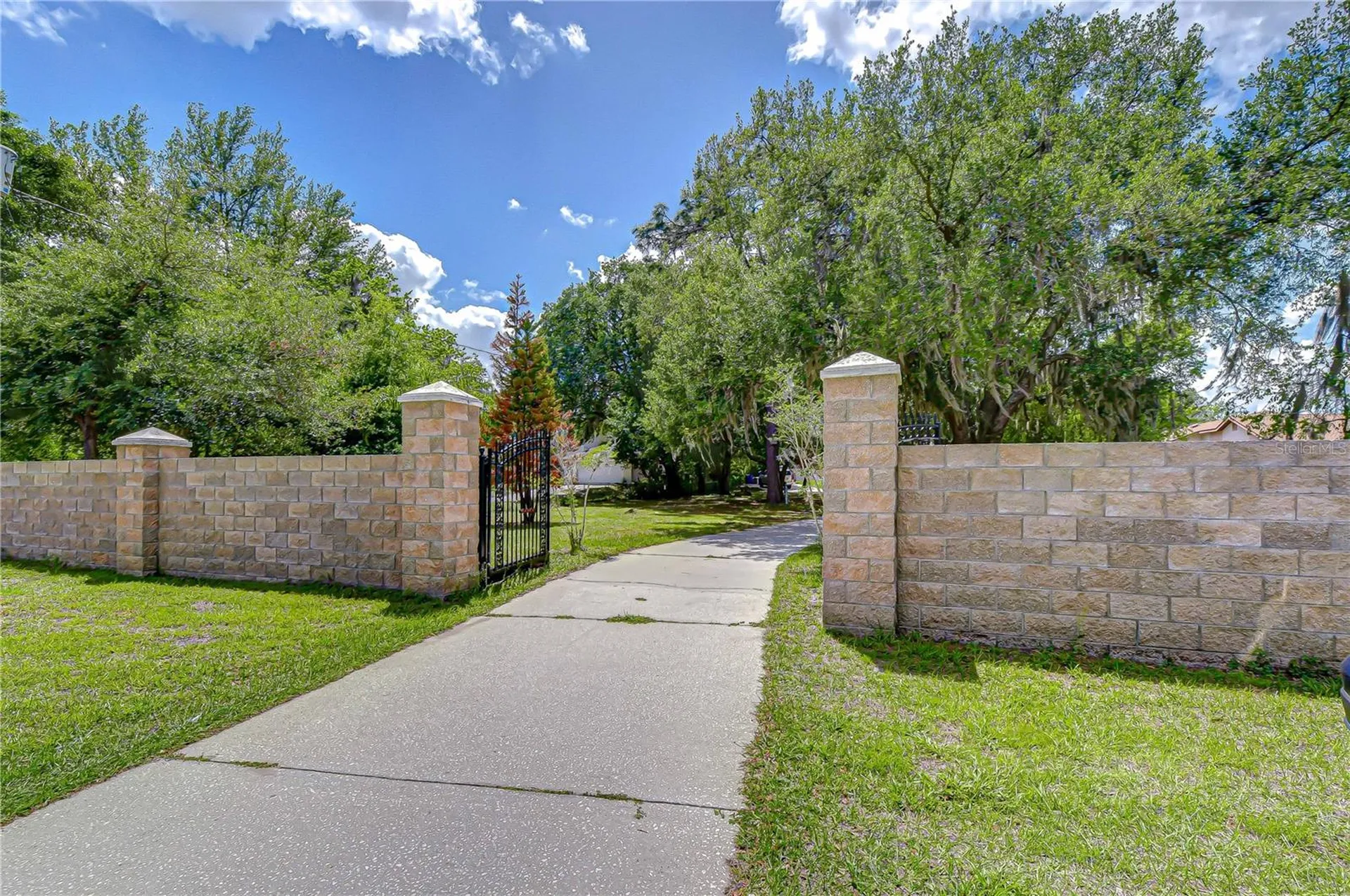 6213 Parkway Boulevard Land O Lakes FL 34639