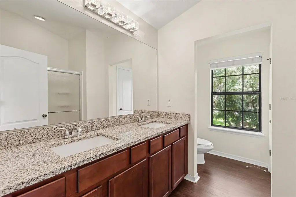 5520 Kinglethill Drive Lithia FL 33547