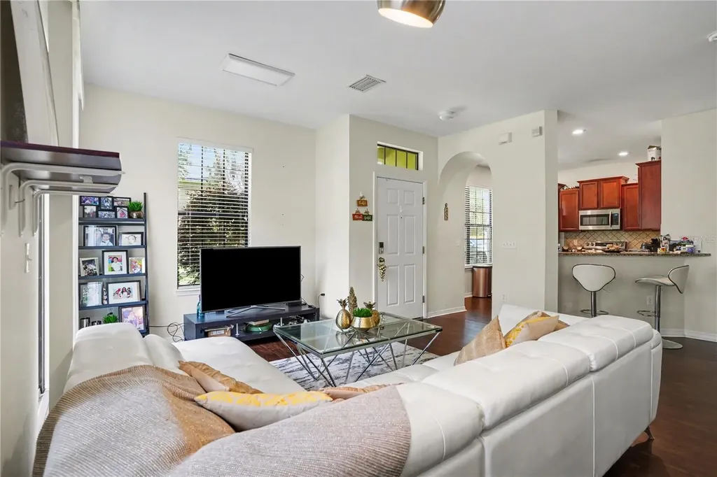 5520 Kinglethill Drive Lithia FL 33547
