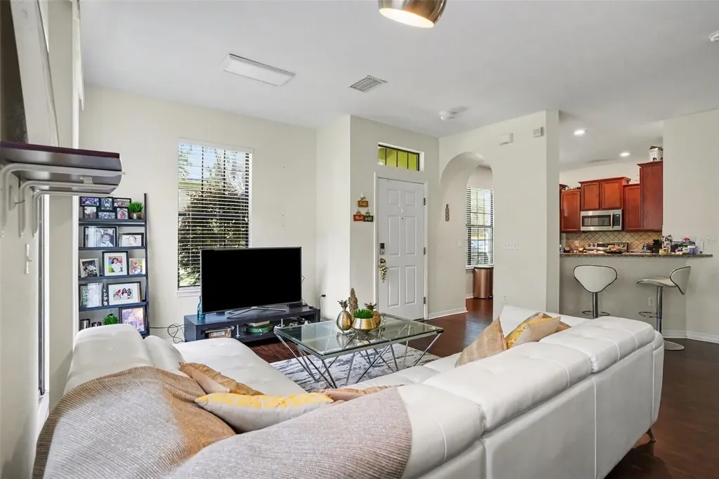 5520 Kinglethill Drive Lithia FL 33547