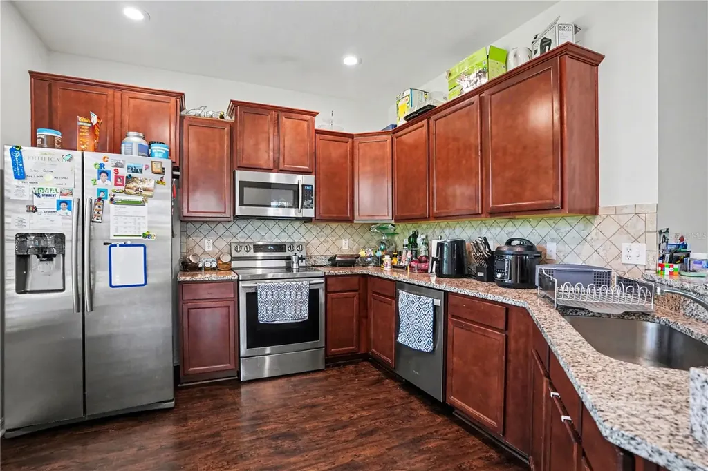 5520 Kinglethill Drive Lithia FL 33547