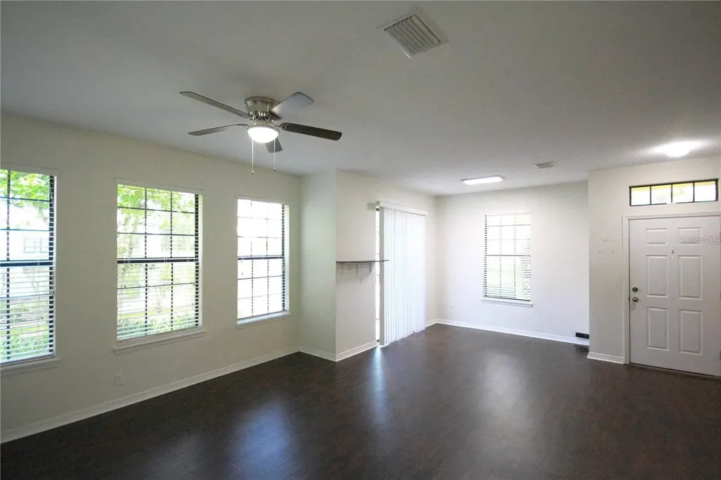 5520 Kinglethill Drive Lithia FL 33547
