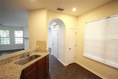 5520 Kinglethill Drive Lithia FL 33547
