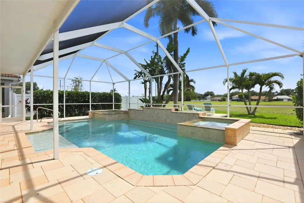 11198 Lakeland Circle Fort Myers FL 33913