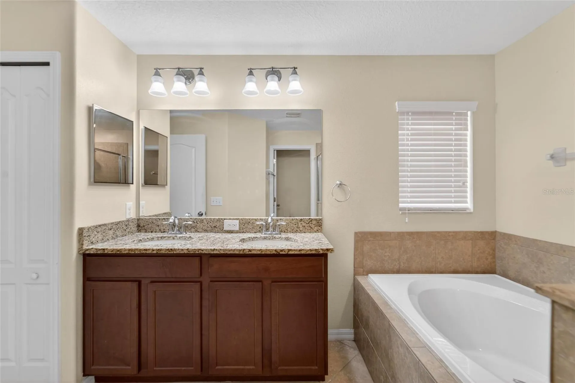 13214 Royal Pines Avenue Riverview FL 33579