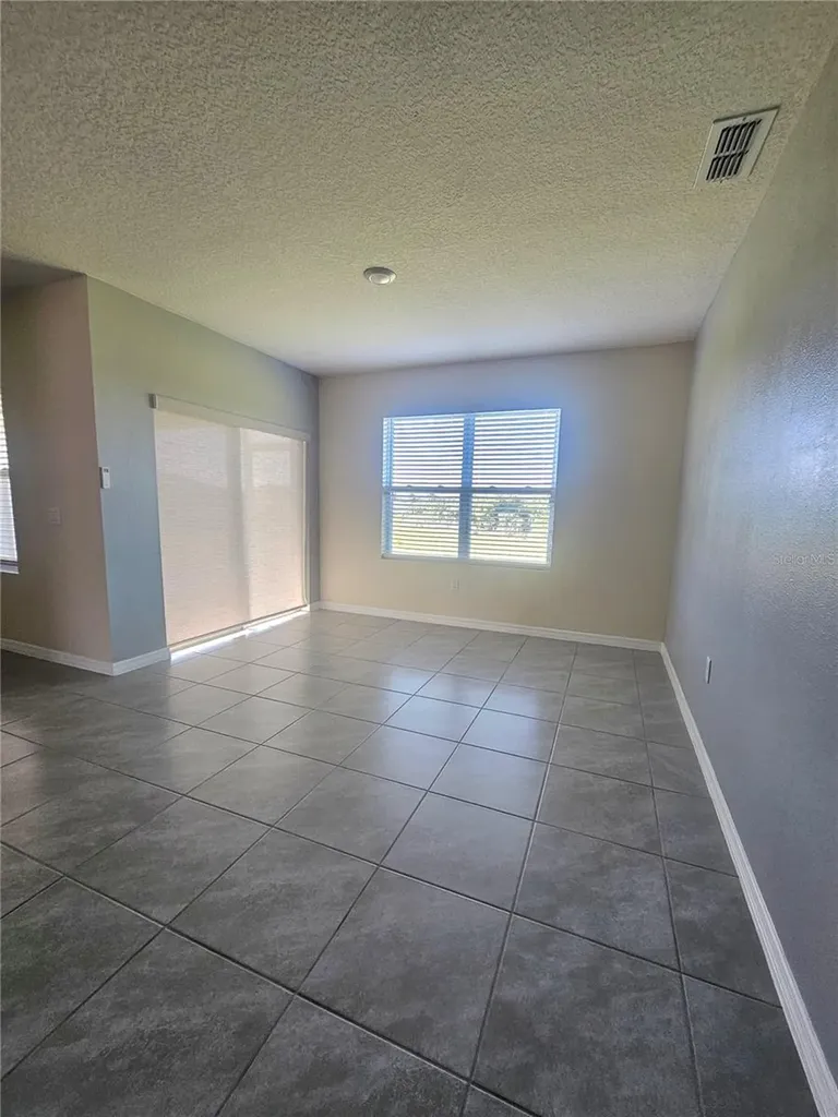 2853 Grandbury Grove Road Lakeland FL 33811