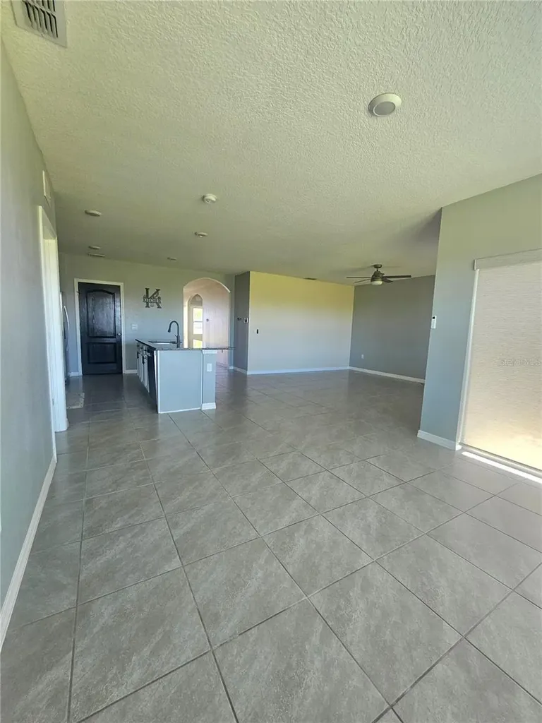 2853 Grandbury Grove Road Lakeland FL 33811