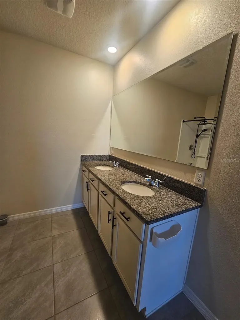 2853 Grandbury Grove Road Lakeland FL 33811