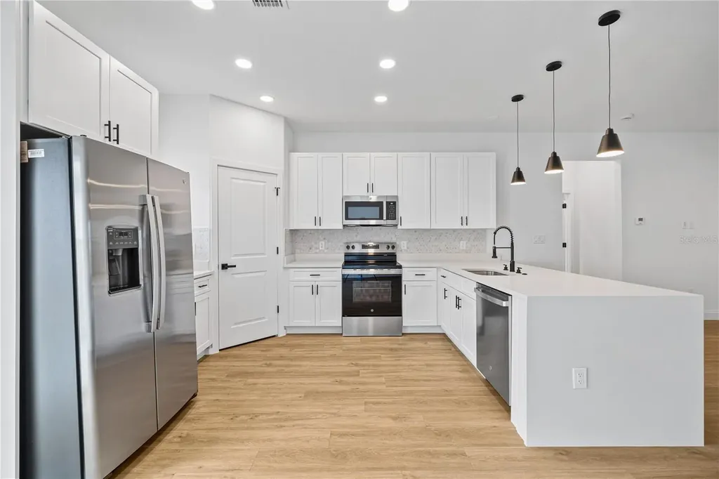 2421 W Landmark Drive Citrus Springs FL 34434