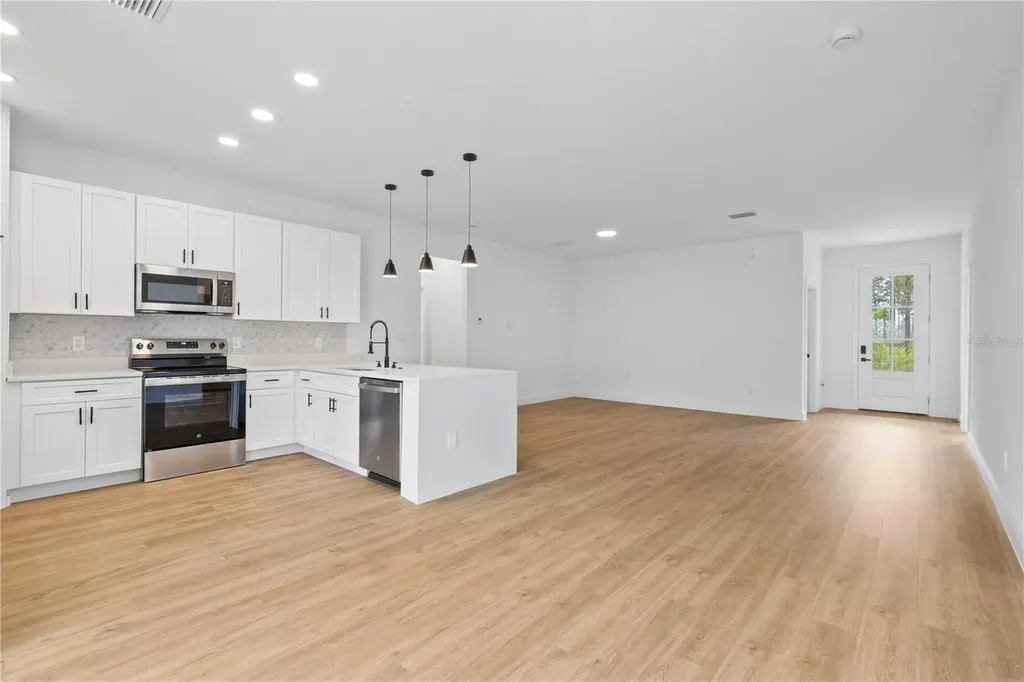 2421 W Landmark Drive Citrus Springs FL 34434