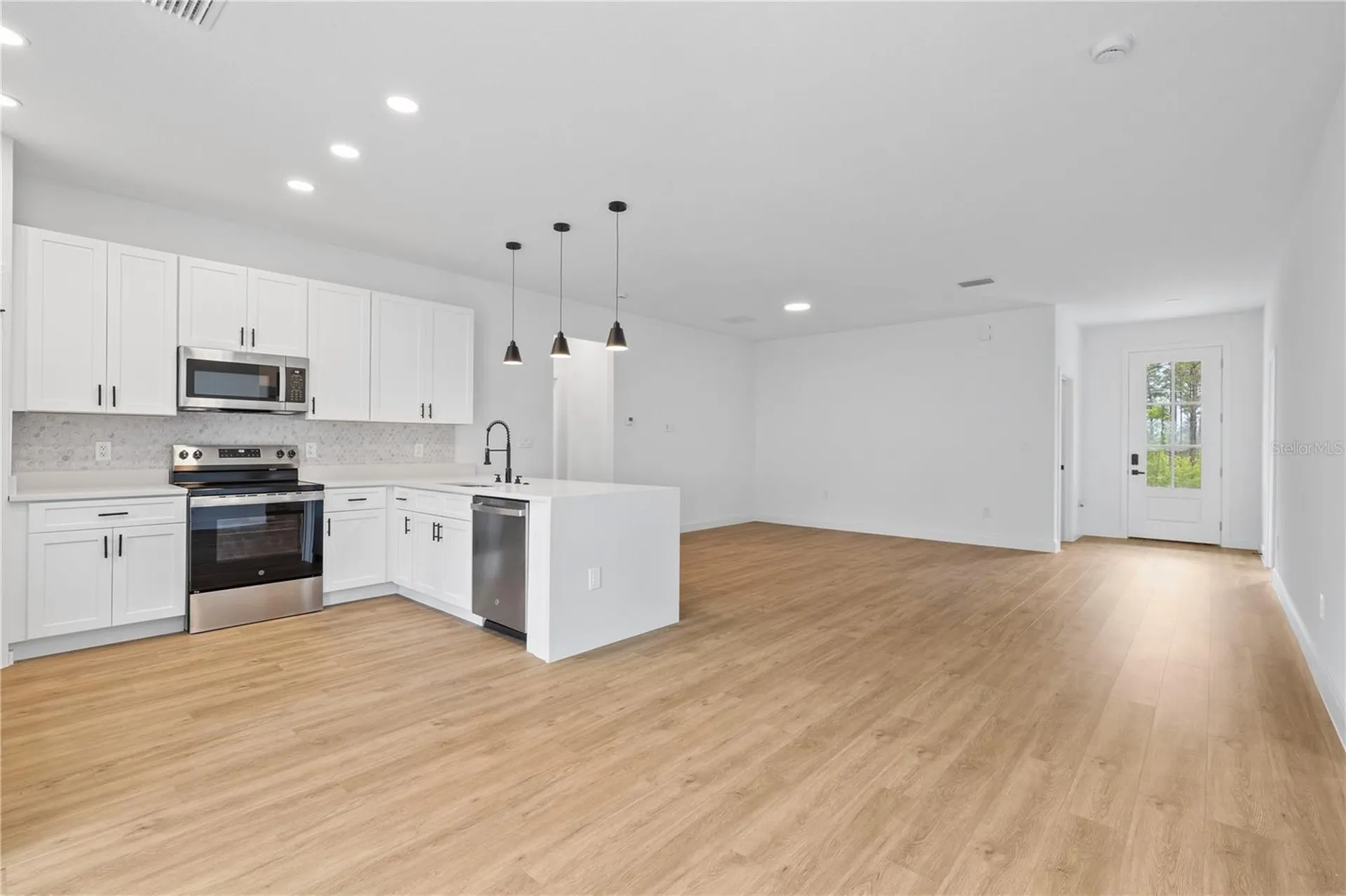 2421 W Landmark Drive Citrus Springs FL 34434