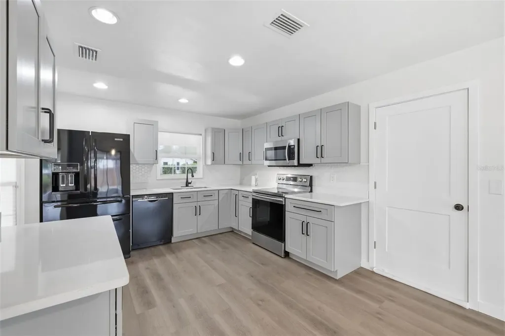 8522 Caladesi Island Drive Temple Terrace FL 33637