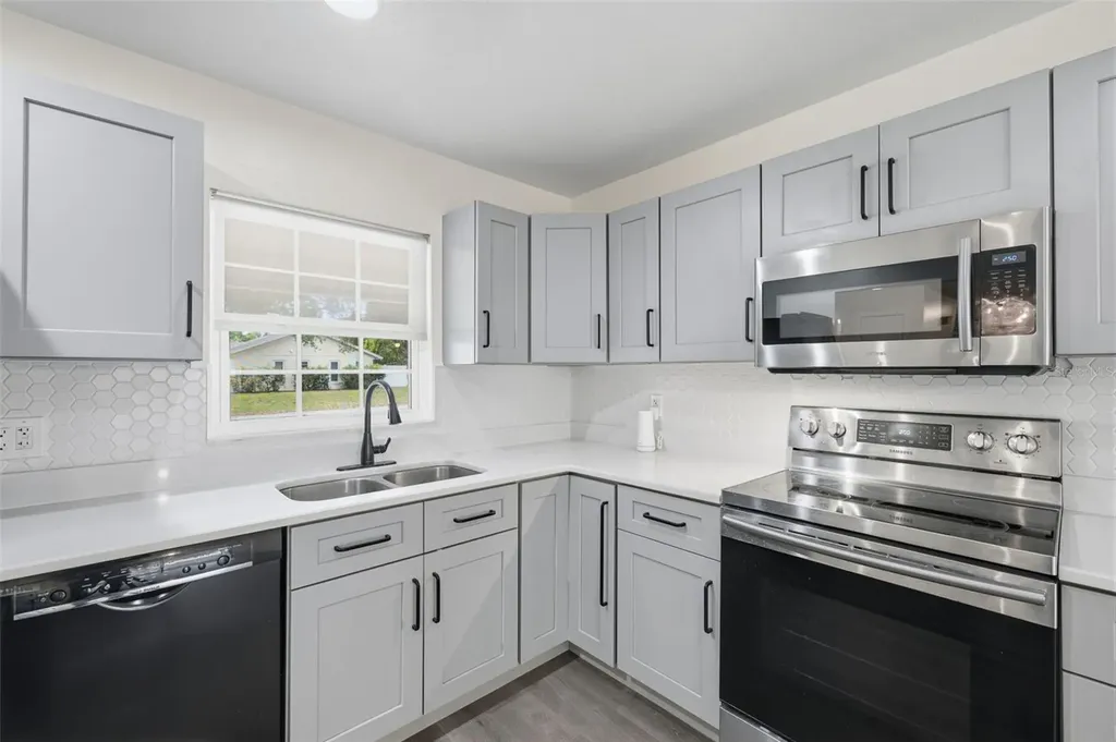 8522 Caladesi Island Drive Temple Terrace FL 33637