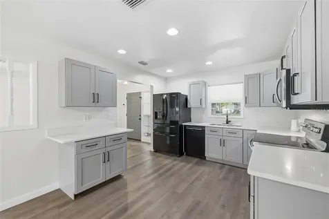 8522 Caladesi Island Drive Temple Terrace FL 33637