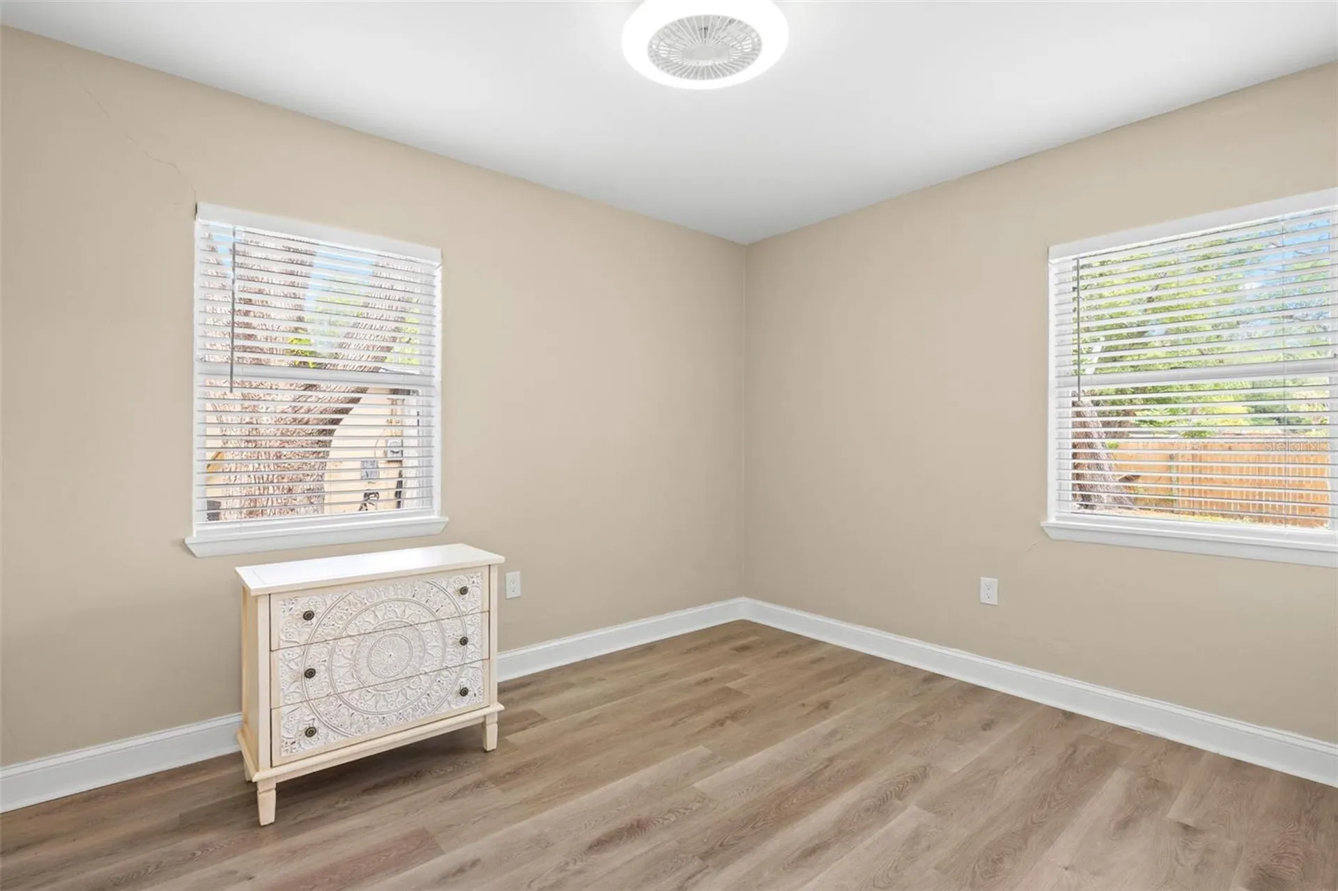 611 Pinewood Drive Dunedin FL 34698
