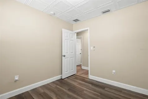 611 Pinewood Drive Dunedin FL 34698