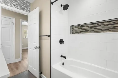 611 Pinewood Drive Dunedin FL 34698