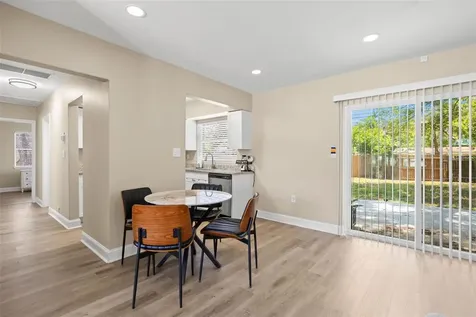 611 Pinewood Drive Dunedin FL 34698