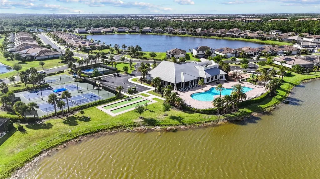 6542 Clairborne Lane Bradenton FL 34211