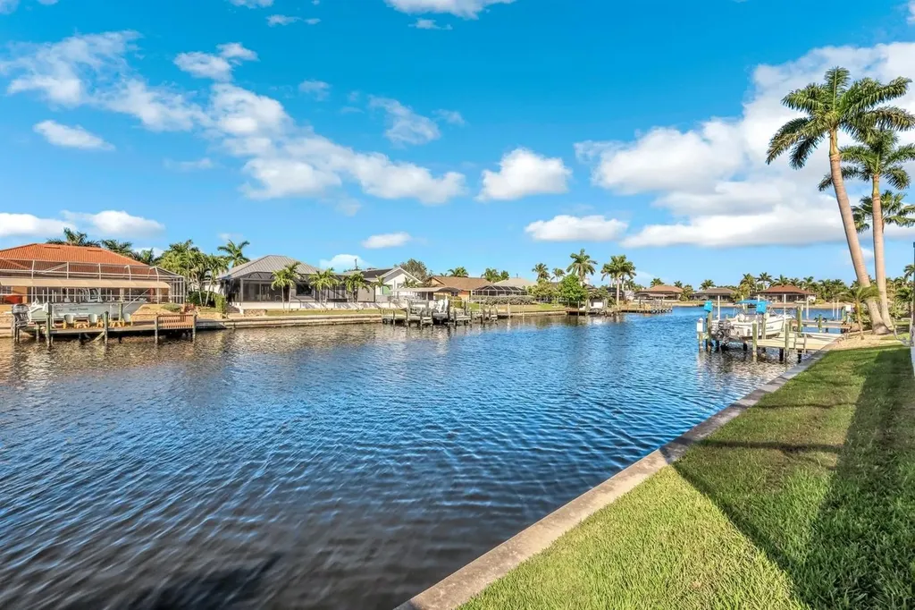 4518 SW 22nd Place Cape Coral FL 33914