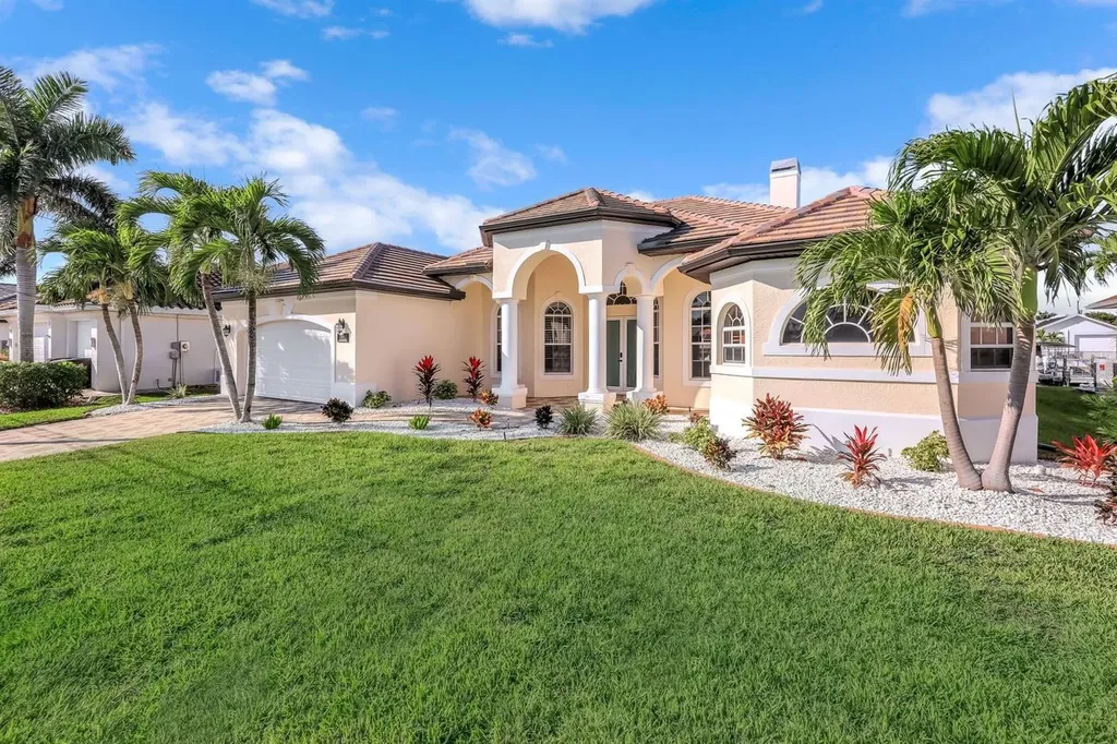4518 SW 22nd Place Cape Coral FL 33914