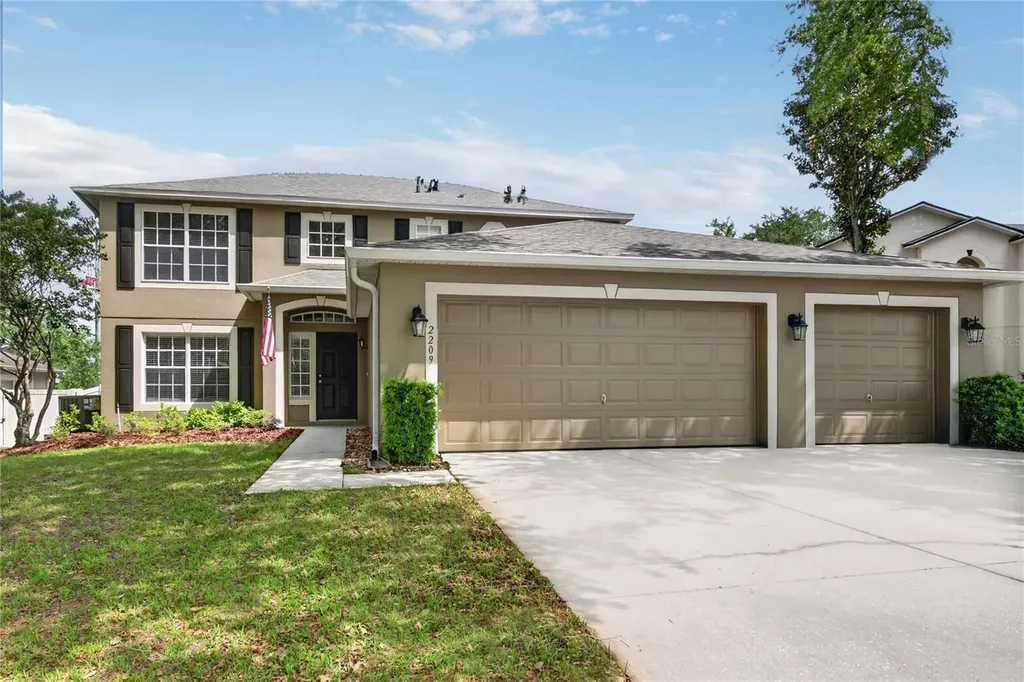 2209 Jennah Circle Eustis FL 32726