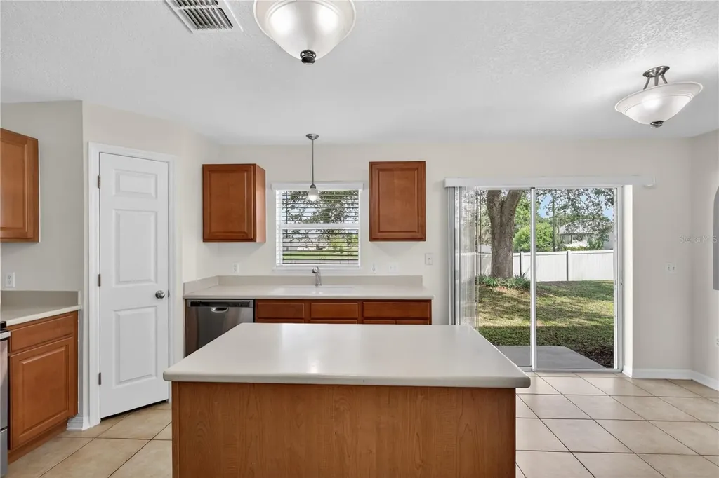 2209 Jennah Circle Eustis FL 32726