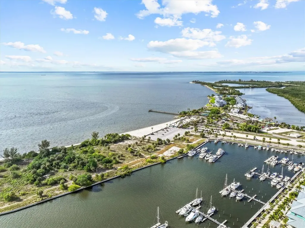 916 Seagrape Drive Ruskin FL 33570