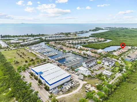 916 Seagrape Drive Ruskin FL 33570