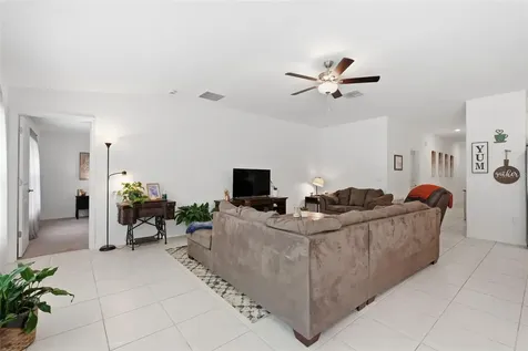 1681 Red Loop Lakeland FL 33801