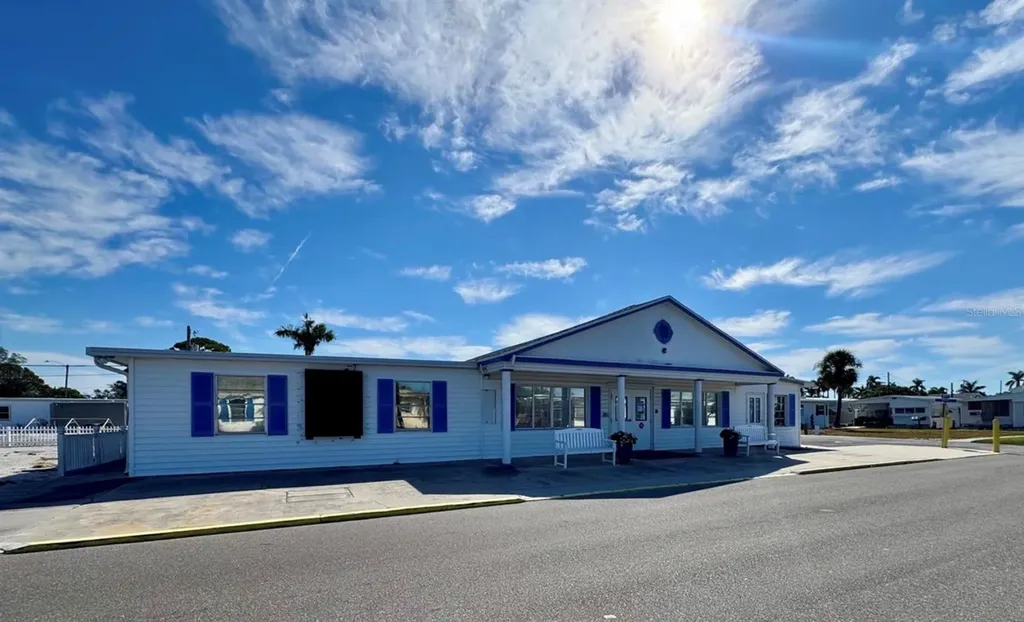 8 6th Street Bradenton FL 34210