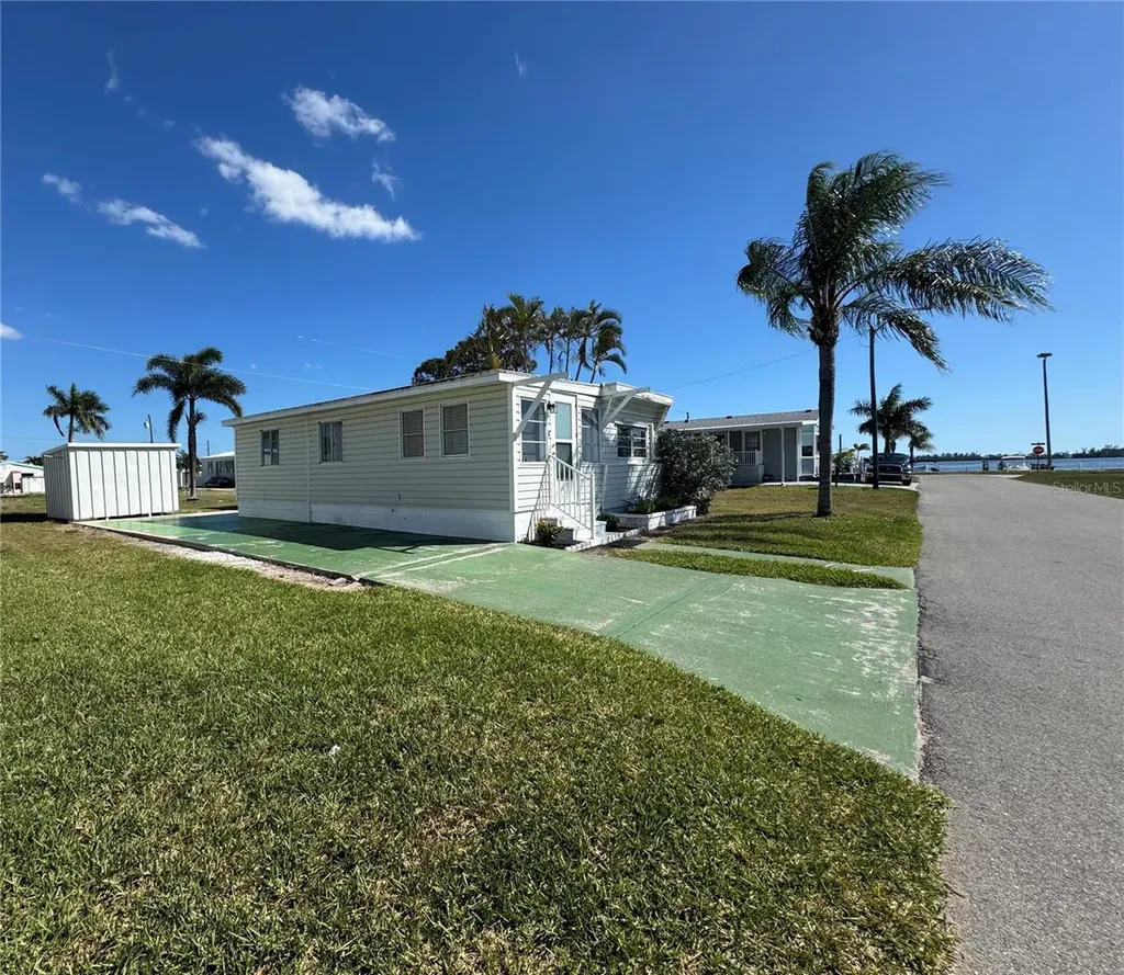 8 6th Street Bradenton FL 34210