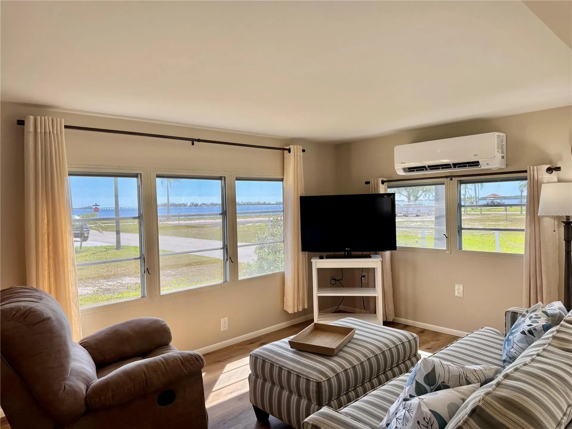 8 6th Street Bradenton FL 34210