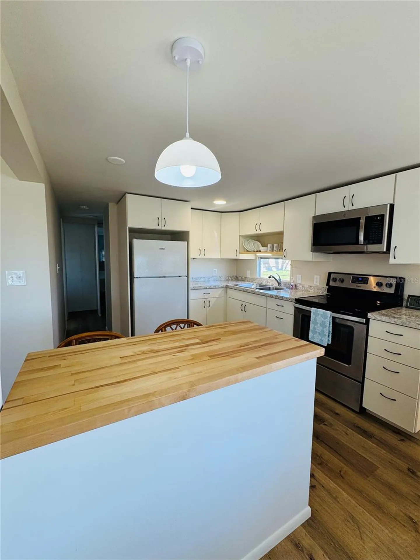 8 6th Street Bradenton FL 34210