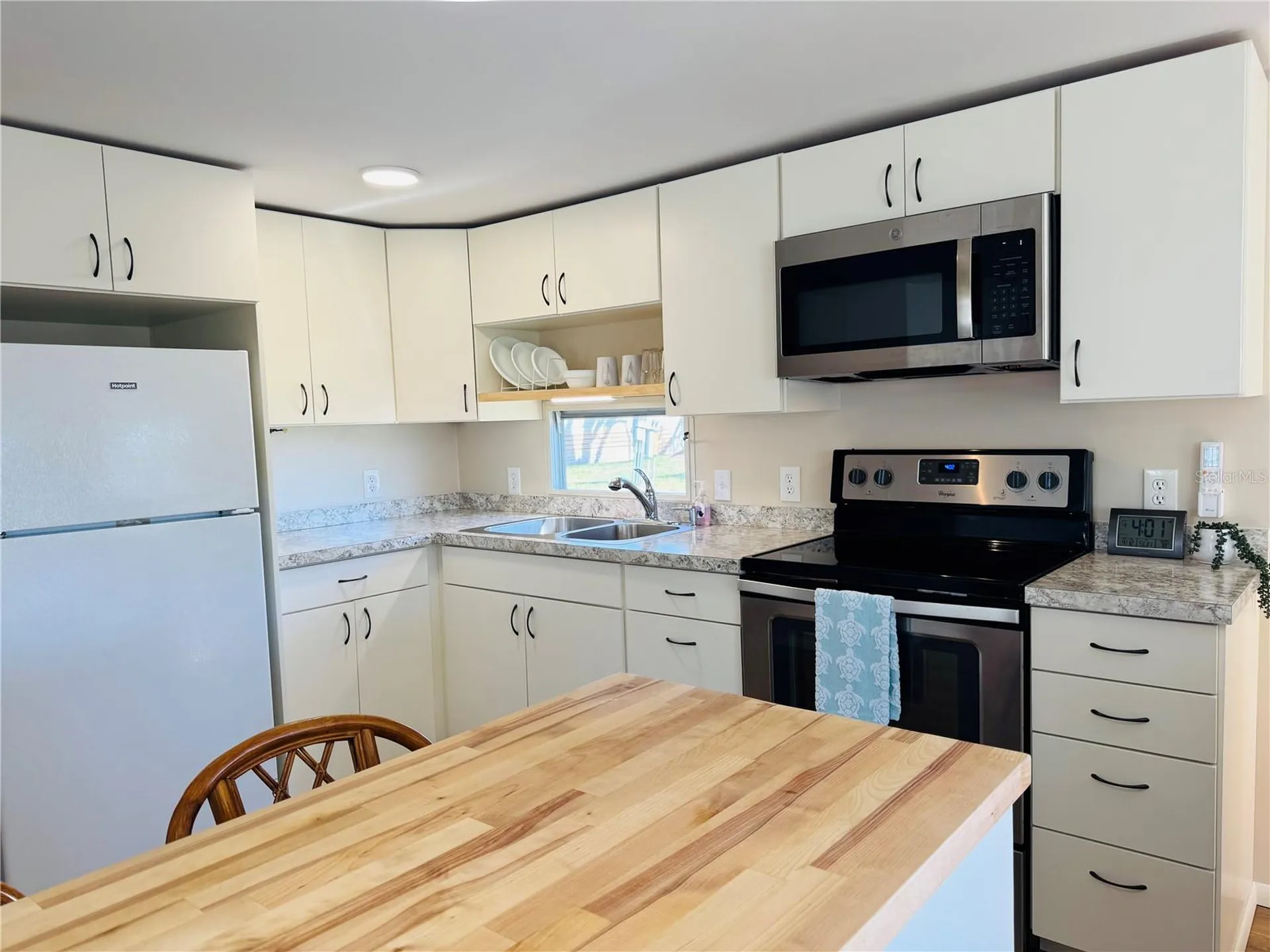 8 6th Street Bradenton FL 34210