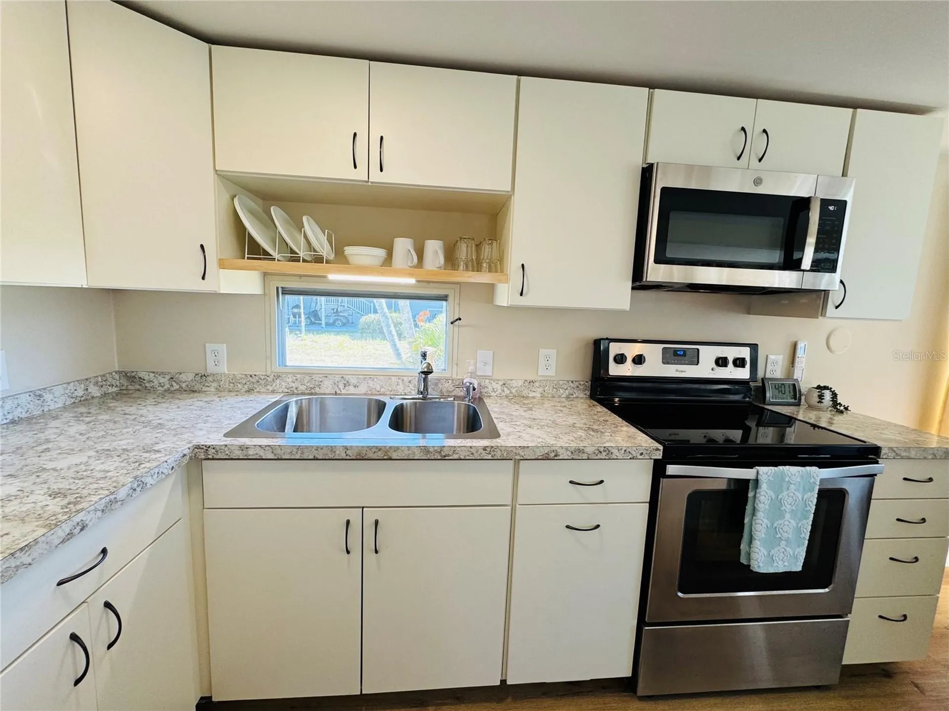 8 6th Street Bradenton FL 34210
