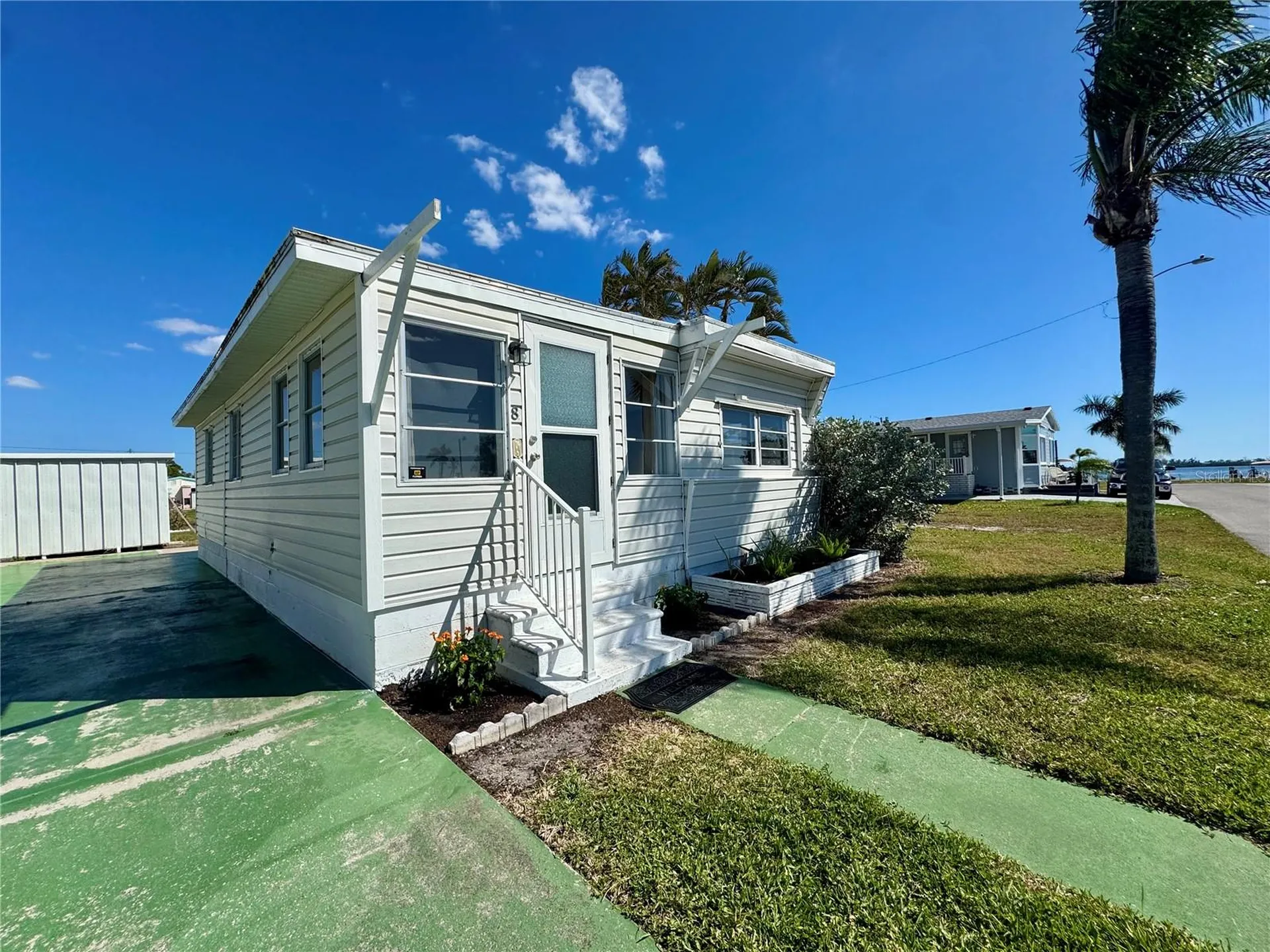 8 6th Street Bradenton FL 34210