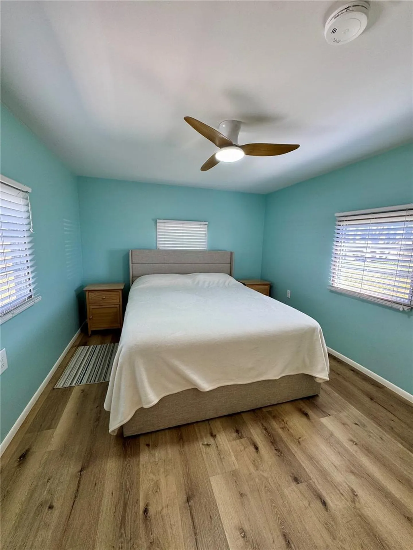 8 6th Street Bradenton FL 34210