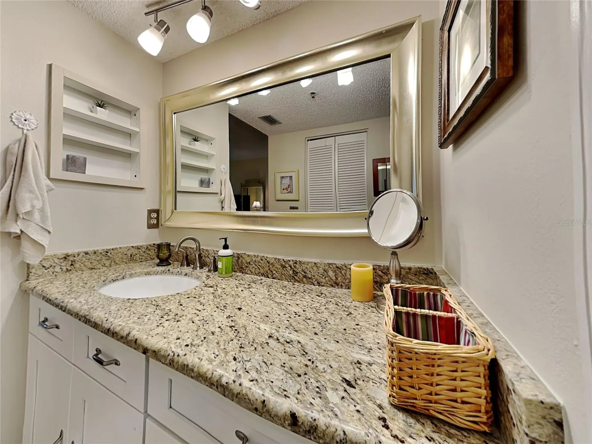 6501 Stone River Road Bradenton FL 34203