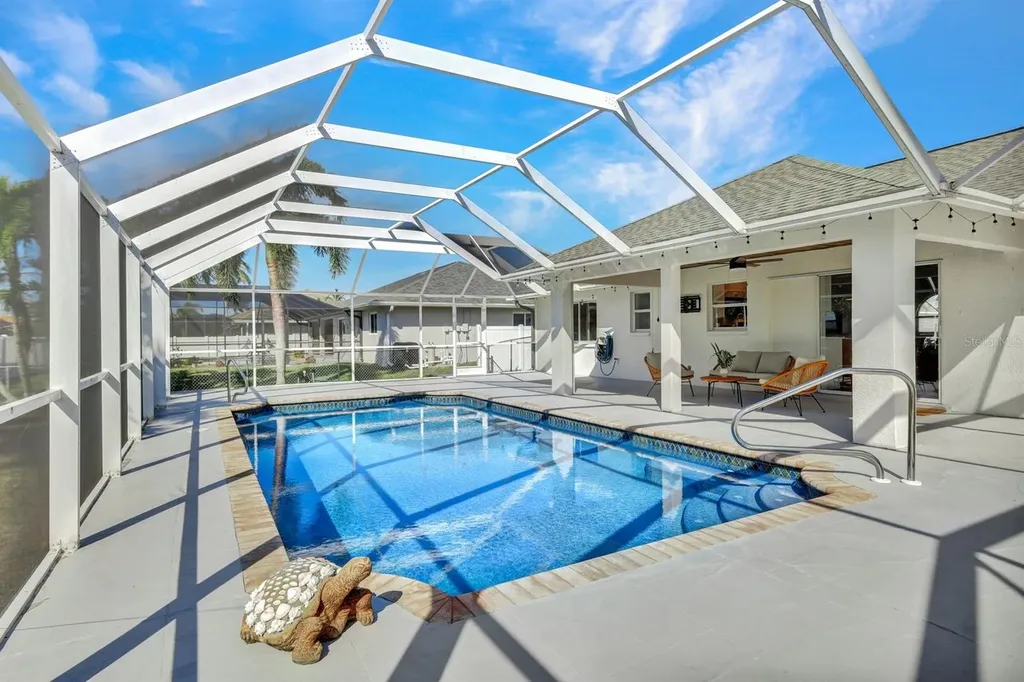 2720 SW 32nd Street Cape Coral FL 33914