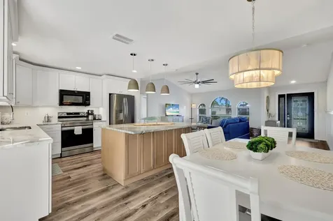 2720 SW 32nd Street Cape Coral FL 33914