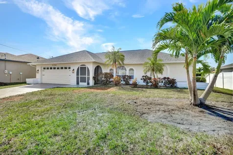 2720 SW 32nd Street Cape Coral FL 33914
