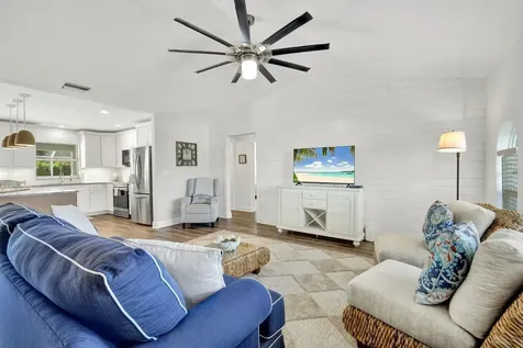 2720 SW 32nd Street Cape Coral FL 33914