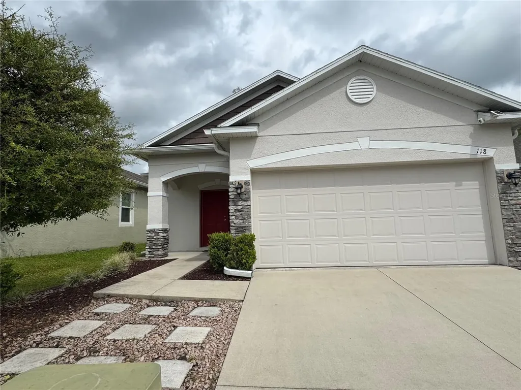 118 Hurst Court Deland FL 32724