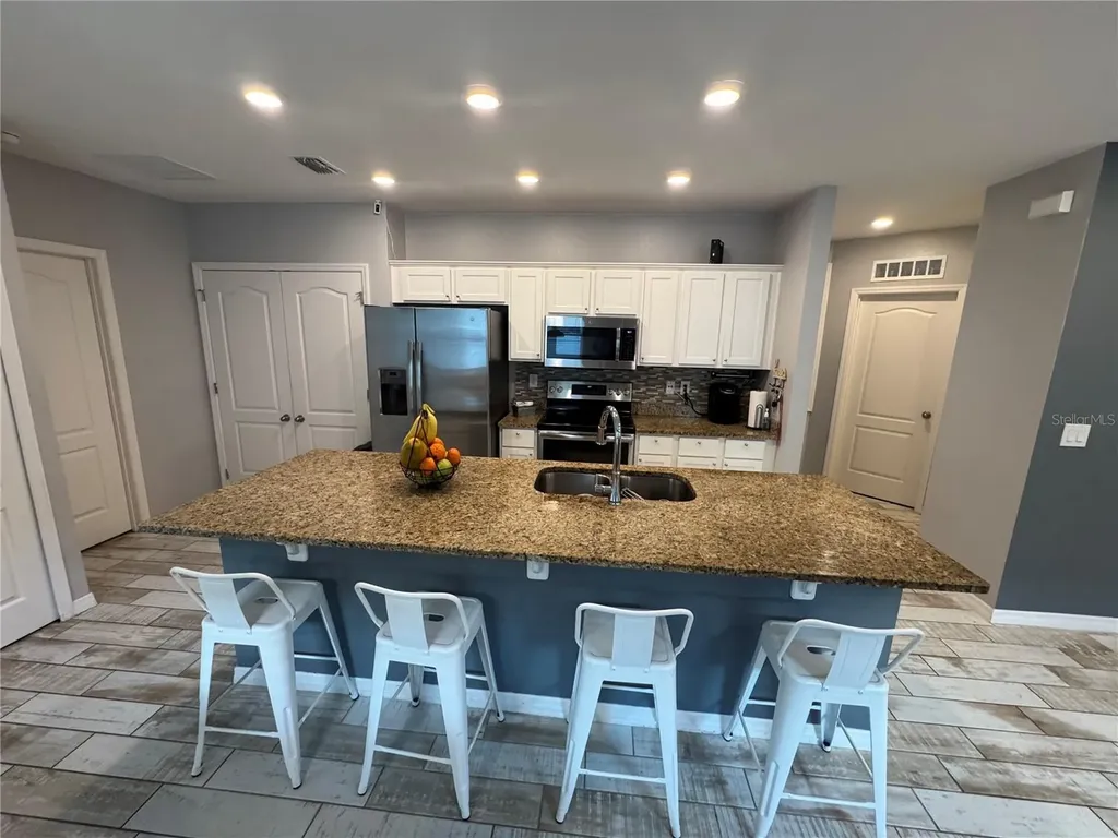 118 Hurst Court Deland FL 32724