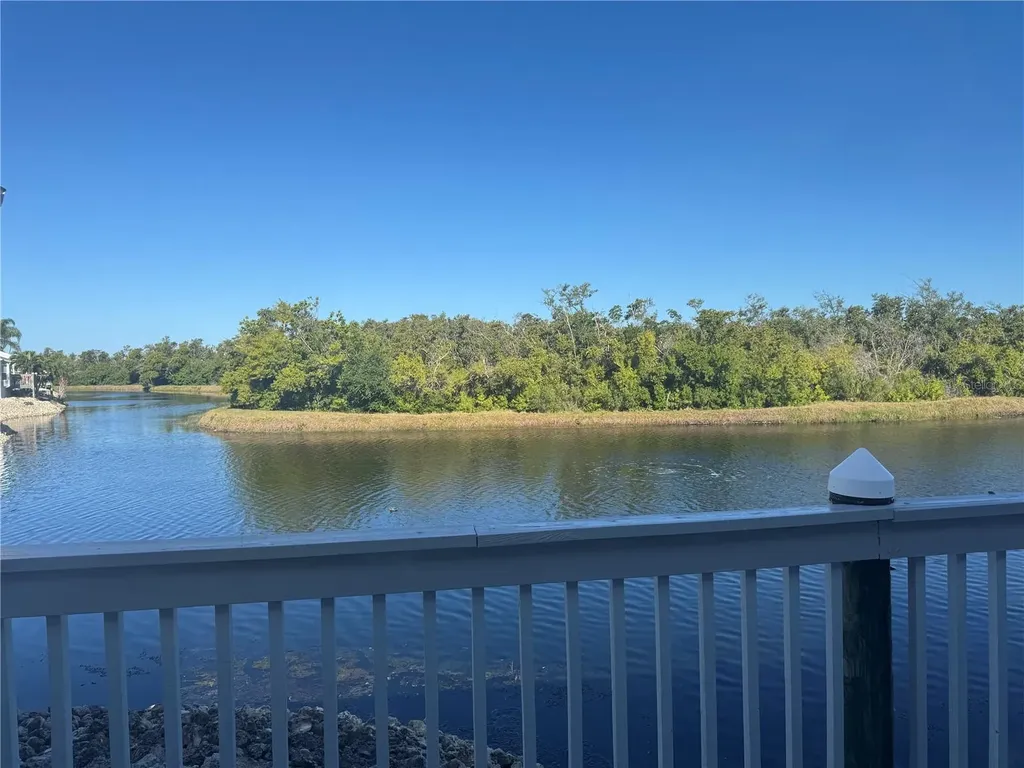1288 Spoonbill Landings Circle Bradenton FL 34209